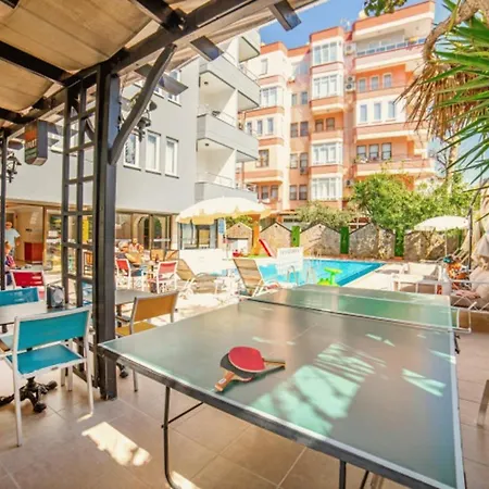 Kleopatra Icaria Alanya