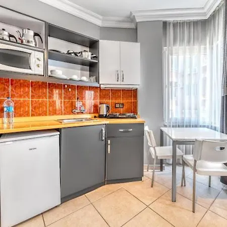 Kleopatra Icaria Apart Otel 2*