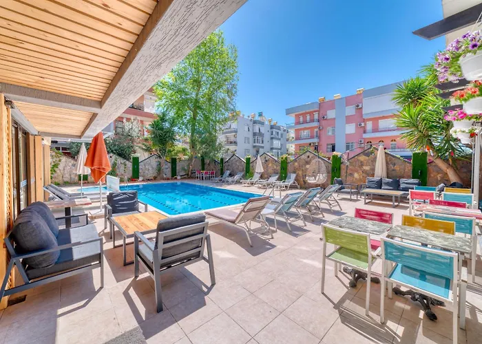 Kleopatra Icaria Aparthotel 3*