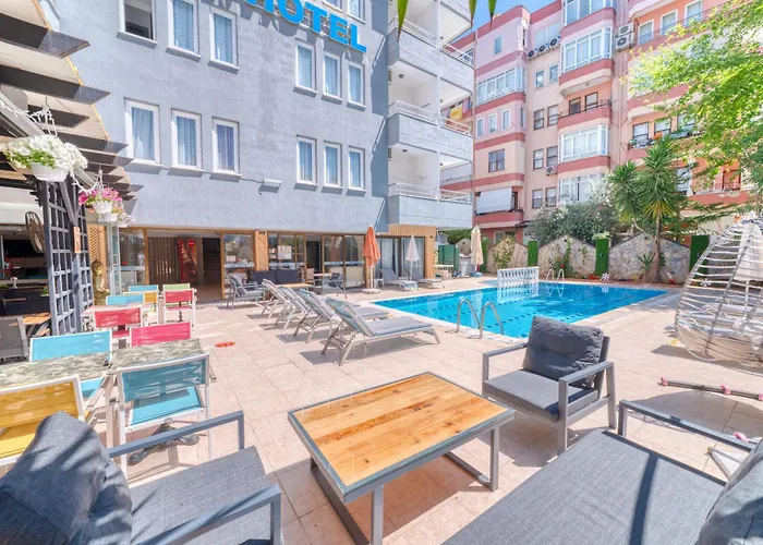 Aparthotel Kleopatra Icaria 3*